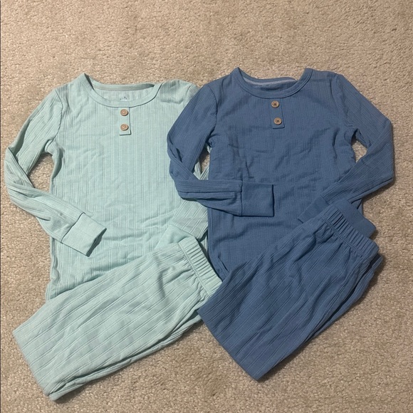 Cloud island boys pajama sets size 4T - Picture 1 of 4
